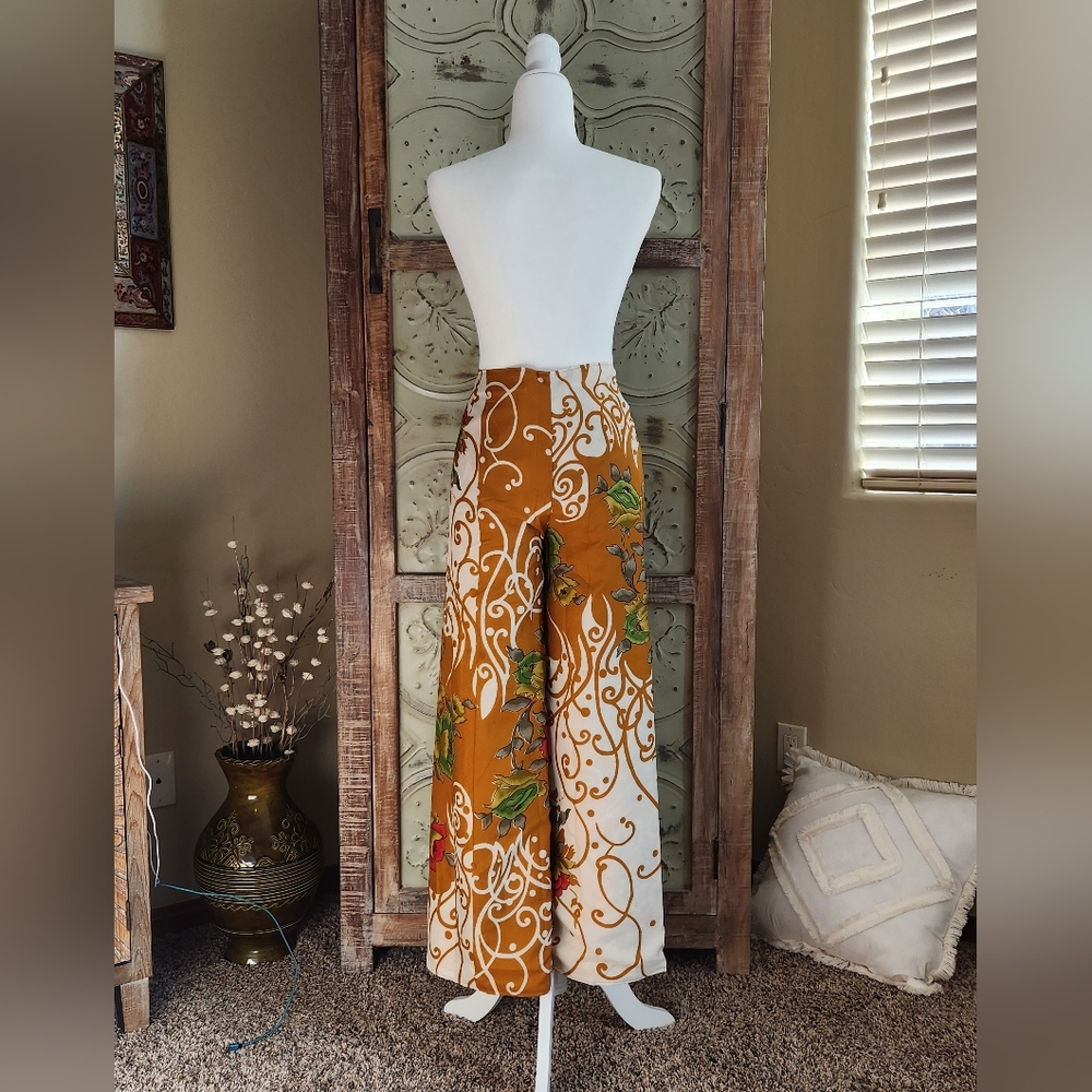 Urban Nomad 100% Silk Reversible Wrap Sari Pants in size Regular - Picture 3 of 7